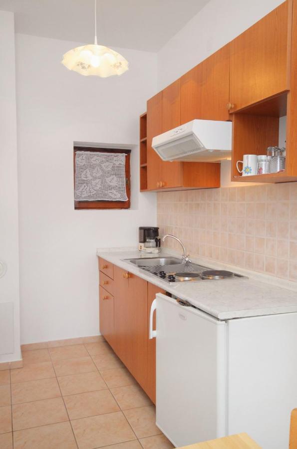 Apartments By The Sea Klenovica, Novi Vinodolski - 5581 Eksteriør bilde
